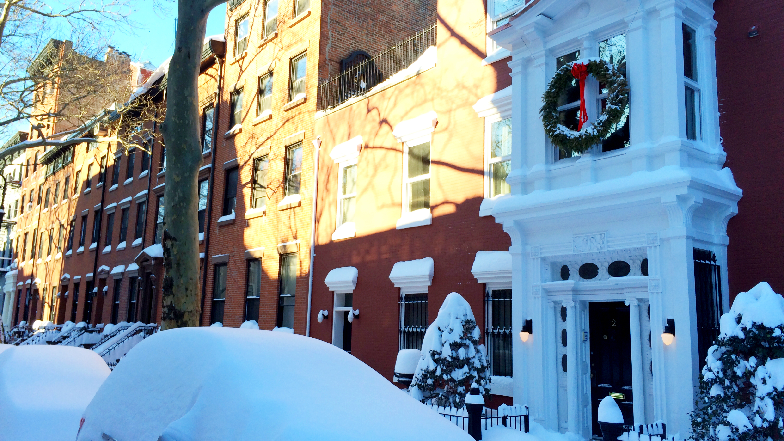 After the snowstorm: Sydney Place in Brooklyn Heights, NY